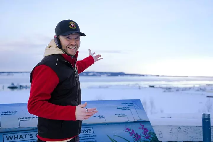 Anchorage's Winter City Tour = Samples + Stops + WildLife