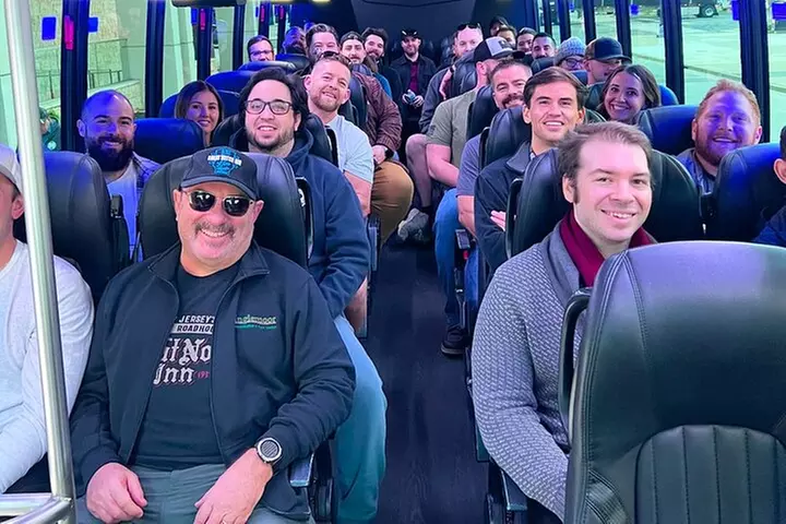 Nashville to Jack Daniel's Distillery Bus Tour + Whiskey Tastings