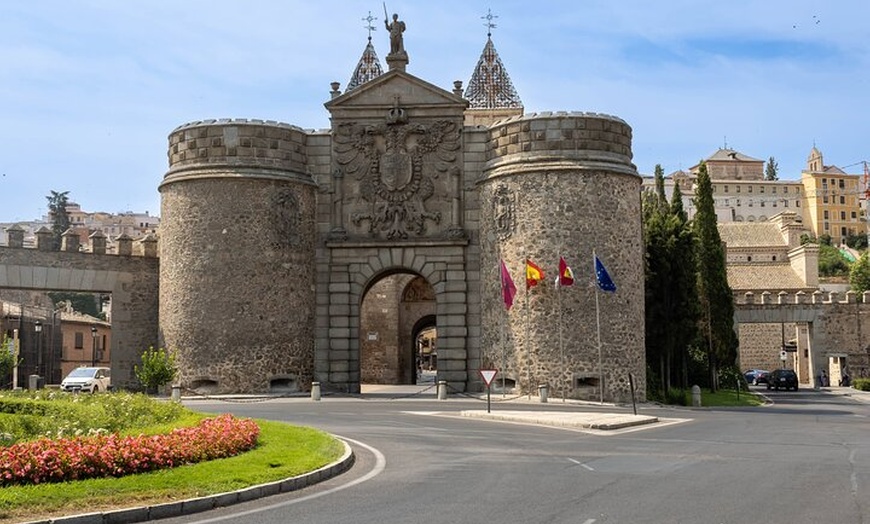 Image 5: Excursión privada de un día a Toledo y los molinos de viento de La ...