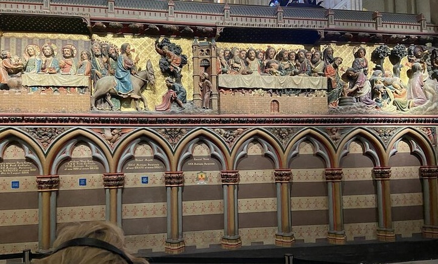 Image 3: Visite guidée intérieure en petit groupe de la cathédrale Notre-Dame