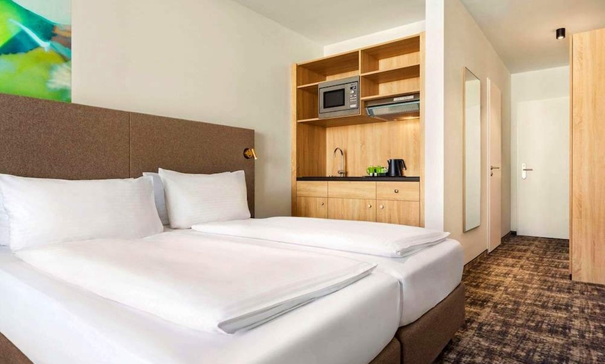 Image 4: ✈ DEUTSCHLAND | München - Wyndham Garden Munich Messe 4*, 2 Nächte ...