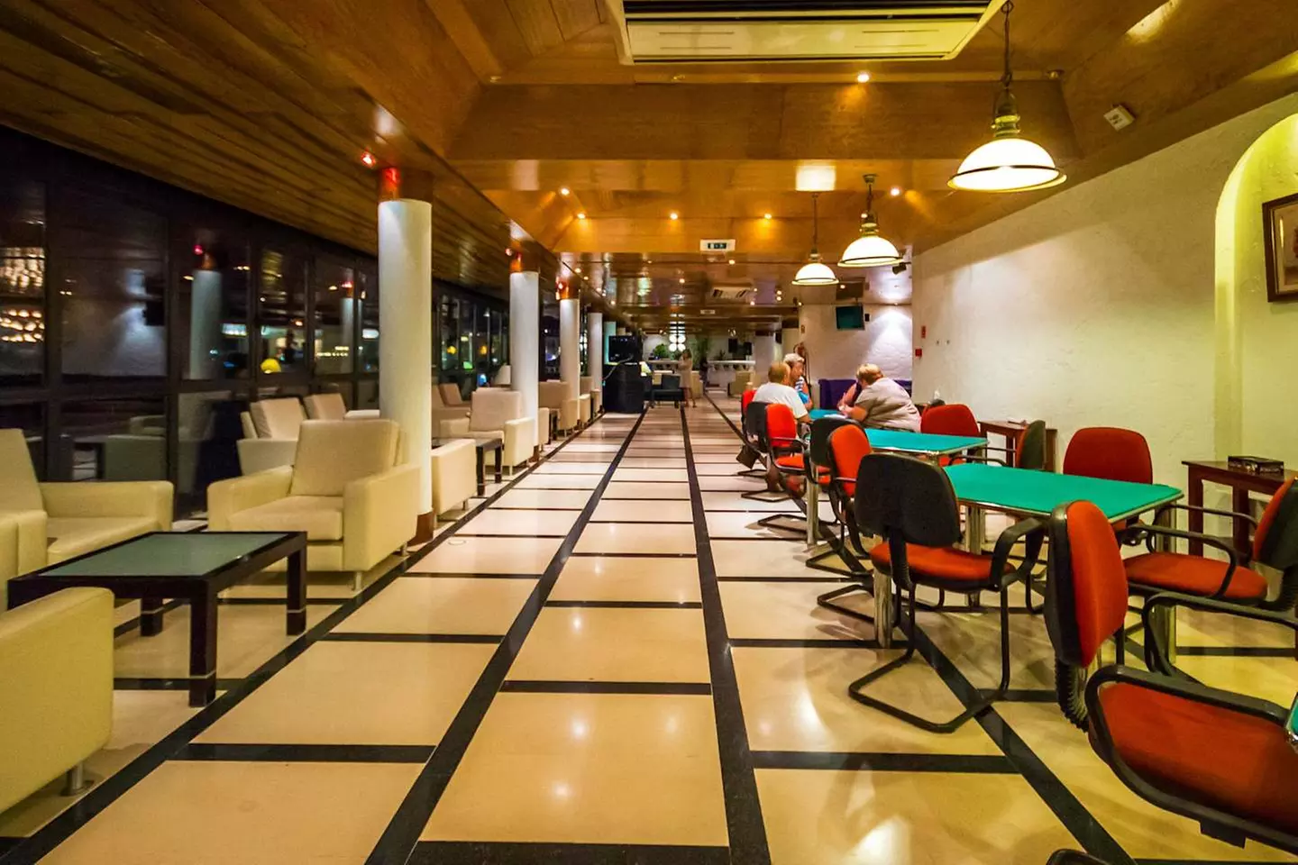 ✈ ALGARVE | Albufeira - Sol e Mar Adults Only 4*, 2 nachten - Aan zee