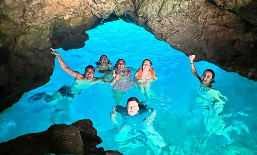 Image 11: Kayak Granadella Excursión Guiada en sus cuevas y Cala en Caló