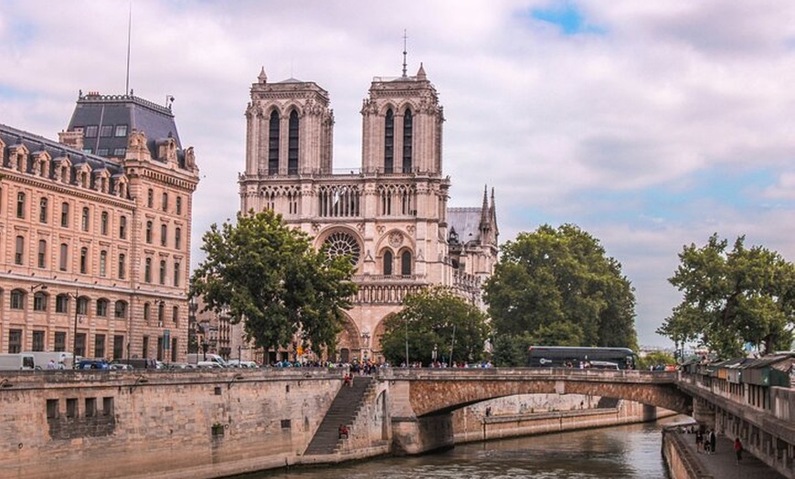 Image 1: Visite Notre-Dame de Paris avec accès réservé