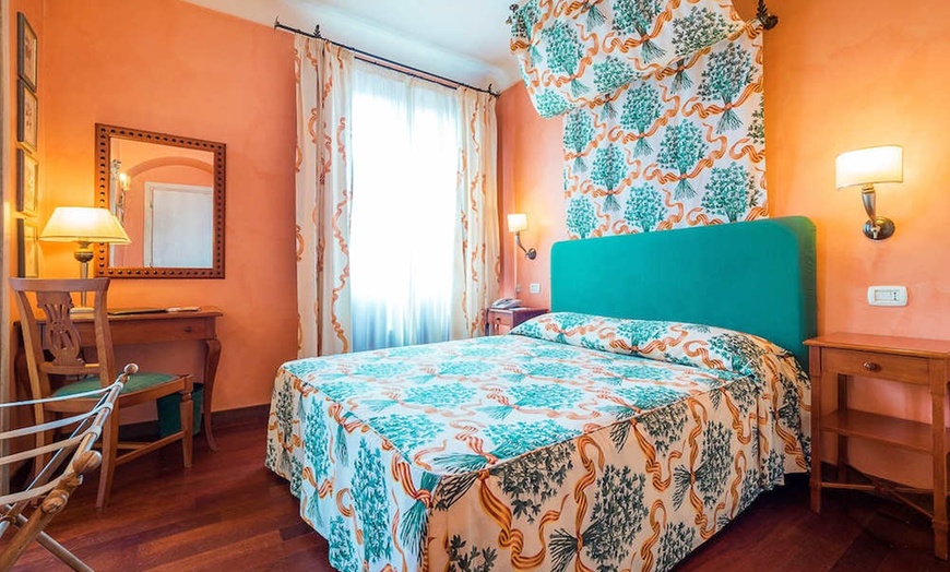 Image 1: ✈ SICILIA | Palermo - Hotel Vecchio Borgo 4*