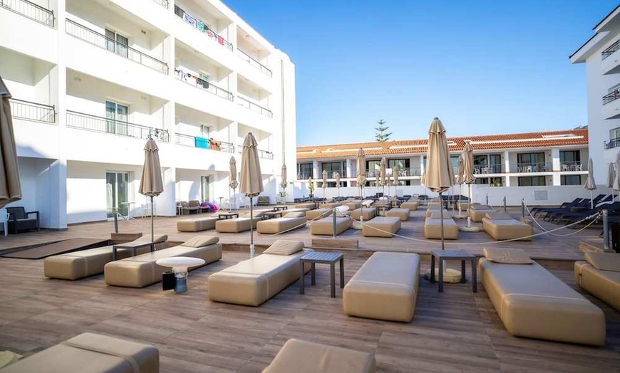 Image 68: ✈ COSTA BARCELONA | Pineda de Mar - Hotel Pineda Splash 4* - Baseny