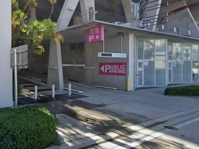 Parking at 1111 Lincoln Rd. Garage - P2562