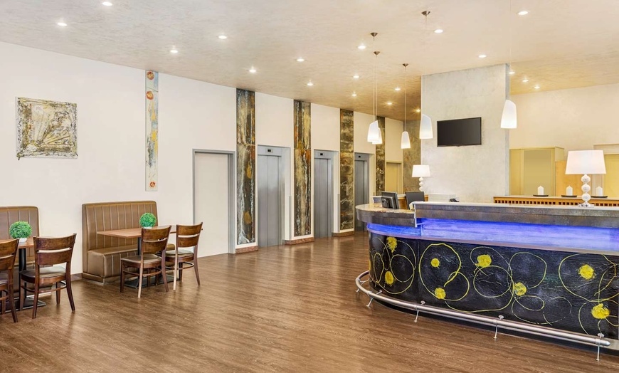 Image 11: ✈ TSJECHIË | Praag - Amedia Express Prague Trademark Collection by ...