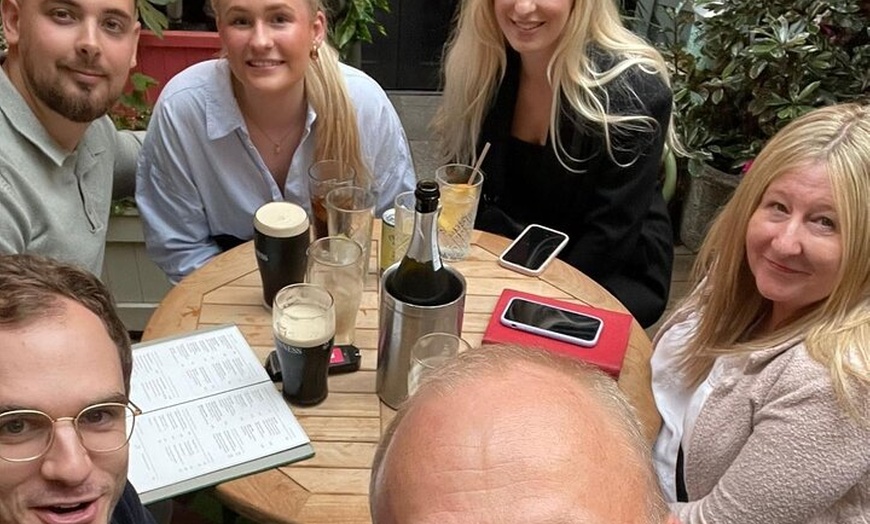 Image 10: Private London Pub Tour in Iconic London Taxi