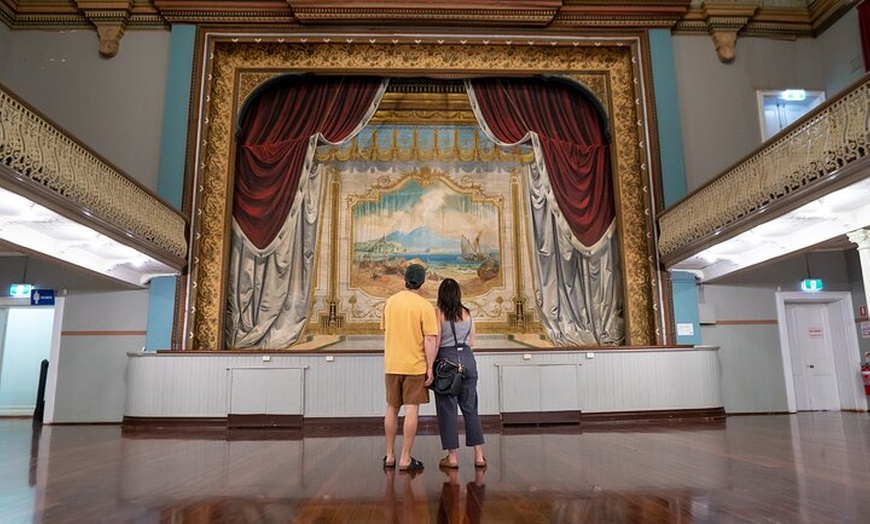 Image 4: Kalgoorlie Heritage Tram City Highlights Tour