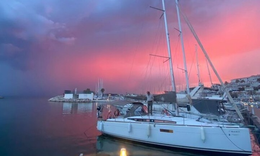 Image 6: Velero en exclusiva Palma con audioguía y Sabores Mallorquines
