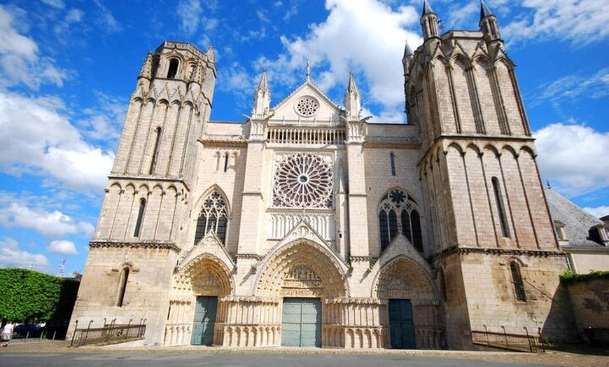 Image 1: Aliénor d'Aquitaine Visite à pied à Poitiers