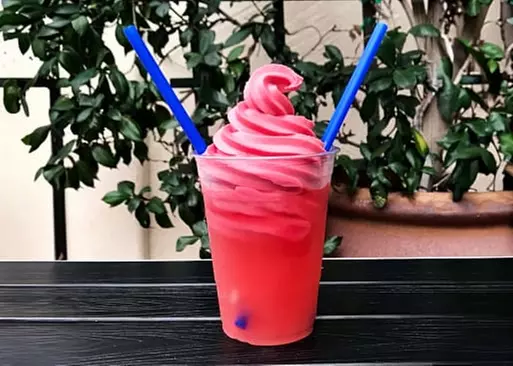 5% Cash Back at Swirlz Soft Serve Parlor