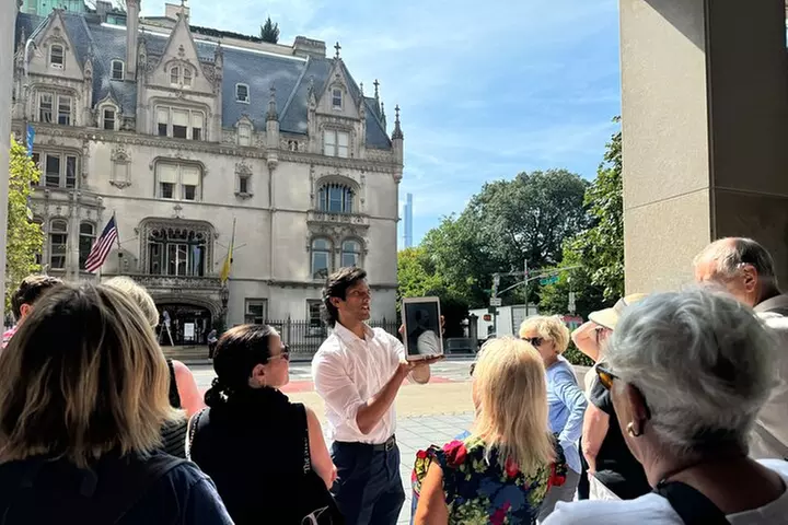 Gilded Age Mansions Tour in New York
