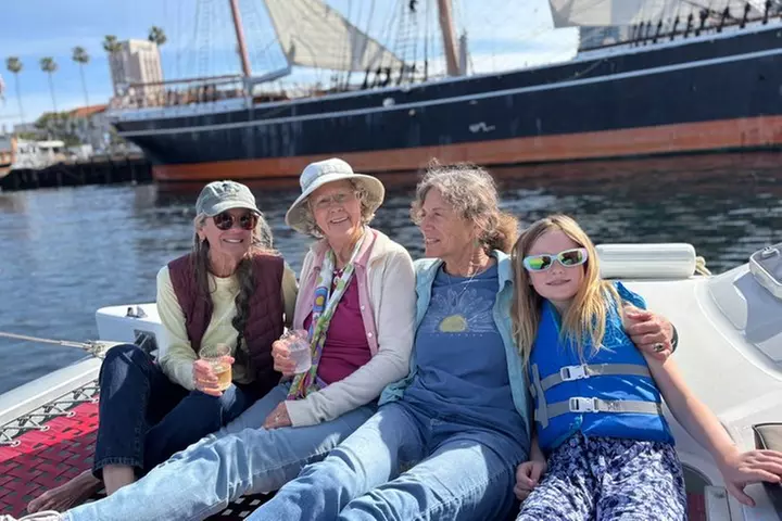 2.5-Hour Small-Group Catamaran Sailing Adventure with Drinks