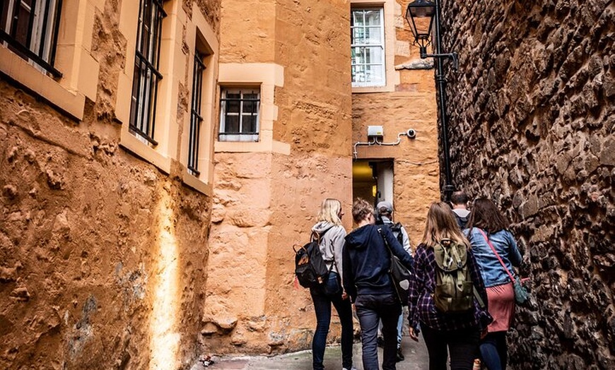 Image 4: Edinburgh Old Town Walking Tour With Holyrood Palace Entry