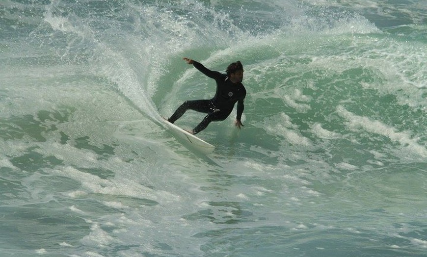 Image 2: Biarritz cours particuliers de surf