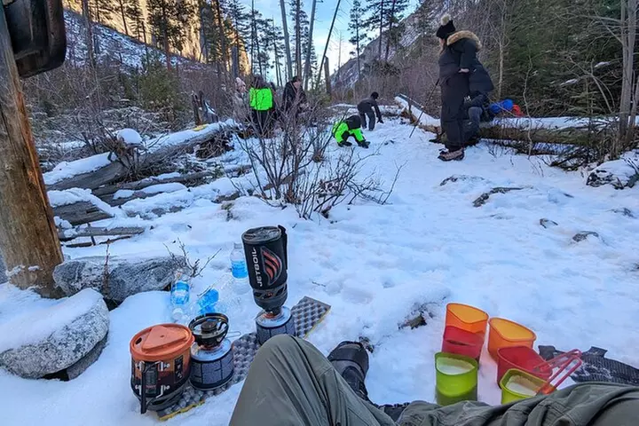 Leisurely Snowshoeing through the Bitterroot Mountains