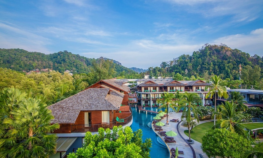 Image 9: ✈ THAILANDIA DEL SUD | Krabi - Holiday Ao Nang Beach Resort Krabi 5...