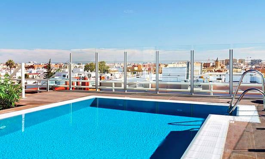 Image 1: ✈ SPANJE | Sevilla - Catalonia Santa Justa 4*, 2 nachten - Spa