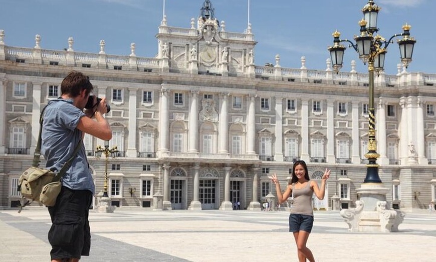 Image 13: Visita guiada a pie exclusiva guiada por la Ciudad Vieja de Madrid