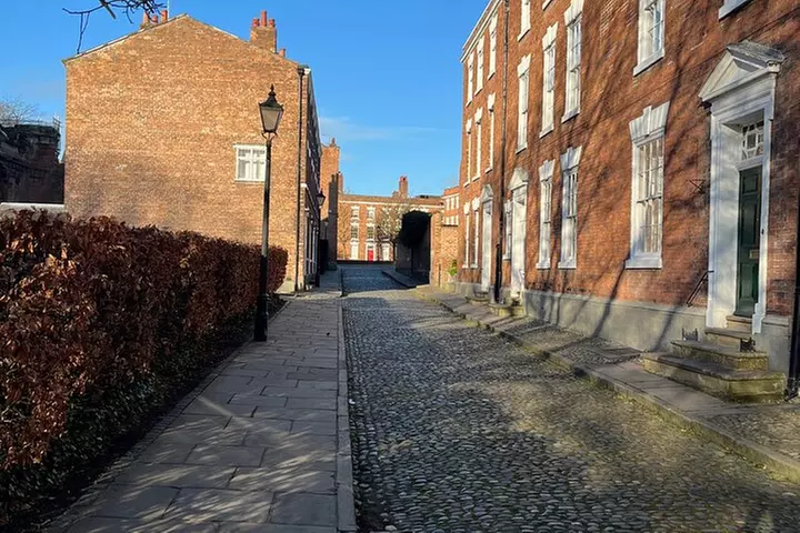 Women of Chester Walking Tour - Image 7