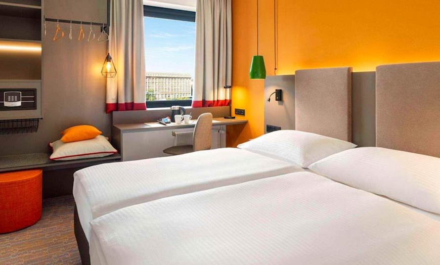 Image 1: ✈ POLSKA | Kraków - Vienna House Easy Chopin Cracow 3* - Centrum mi...