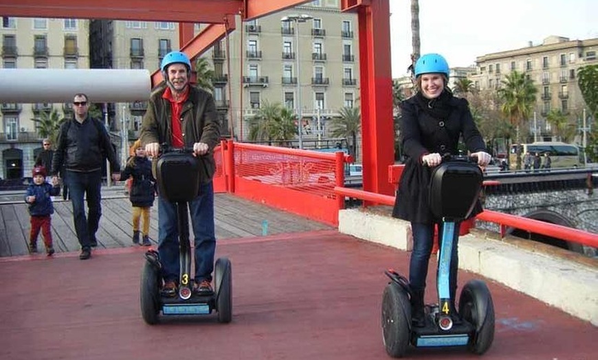 Image 1: Tour Costero de Segway en Barcelona