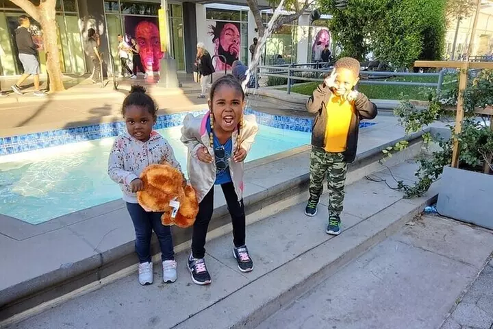 Santa Monica Scavenger Hunt Walking Activity - Second Medium