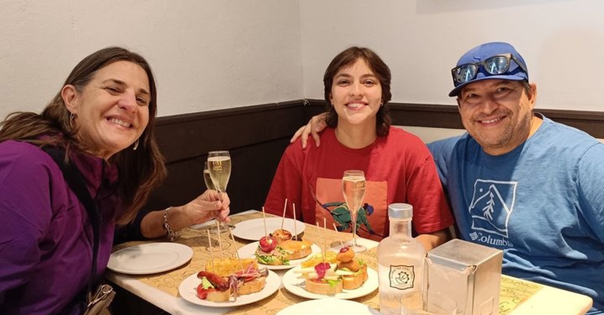 Tour privado de comida y bebida gourmet en Barcelona