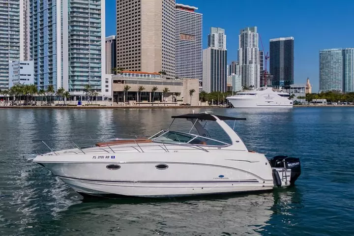 Explore Miami in Style: Private Boat Cruise with Captain