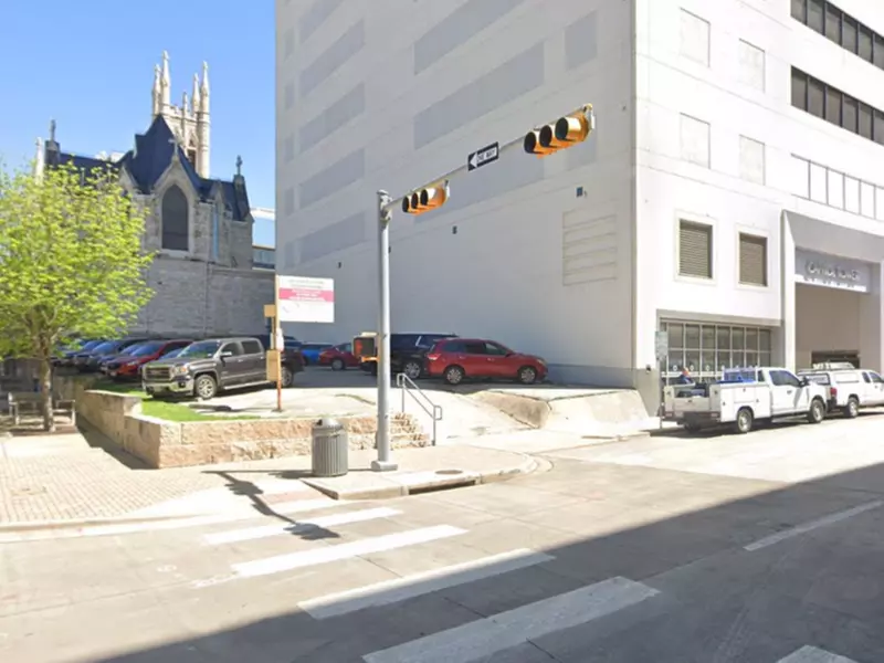 Parking at 901 Brazos St. Lot (Vaughn Lots)