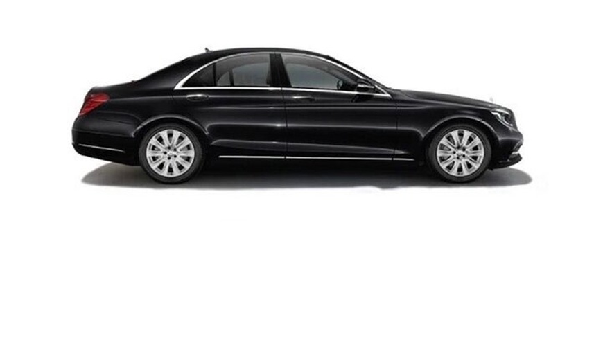Image 4: "Get In Transfer" Heathrow Airport to London Private Transfer