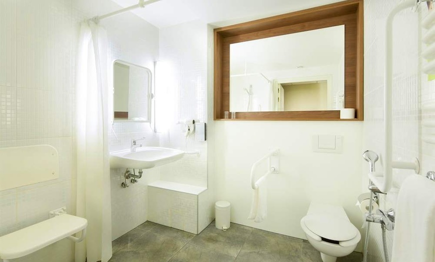 Image 3: ✈ POLSKA | Warszawa - Hotel Campanile Warszawa Centrum 3* - City break
