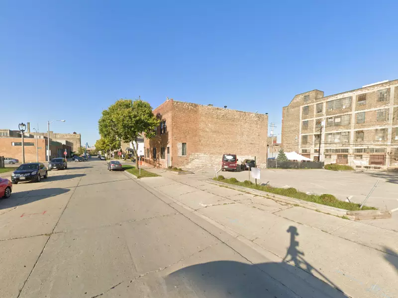 Parking at P804 - 3rd St. Lot