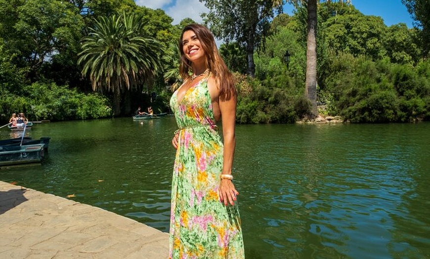 Image 10: Barcelona: Sesión de fotos privada en Ciutadella Park con Ami