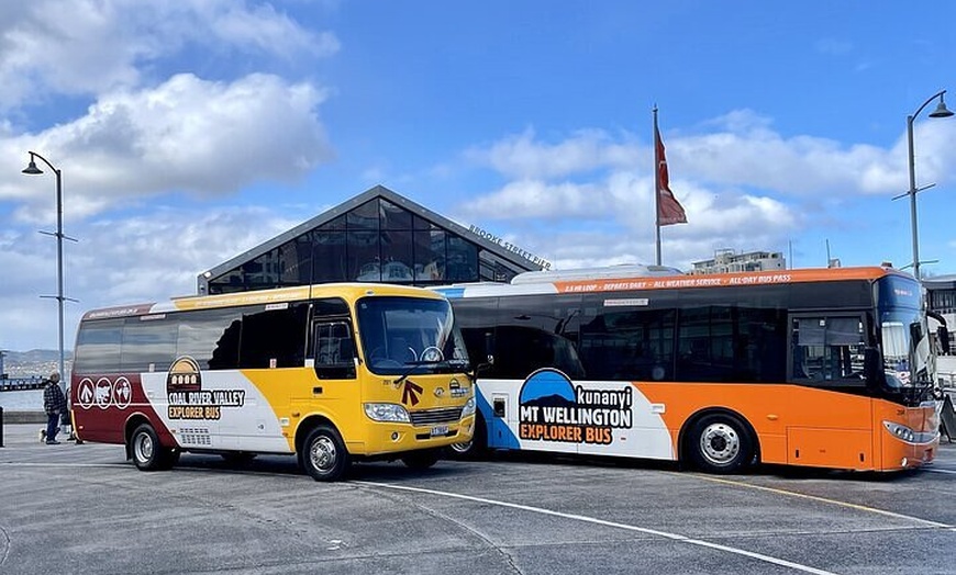 Image 1: Richmond Village And Kunanyi and Mt Wellington Combo Tour