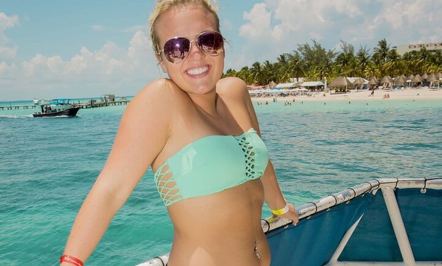 Image 23: Isla Mujeres Private Catamaran Tour with Transportation