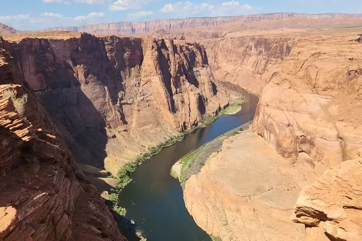 Grand Canyon Skywalk & Seven Magic Mountains Tour