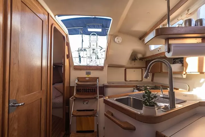 Private Luxury Yacht Charters, BYOB & Dolphins