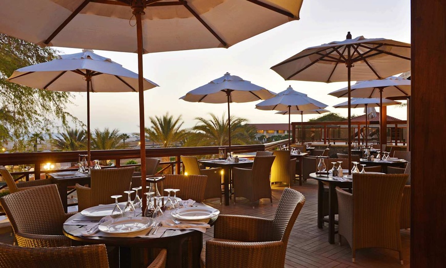 Image 7: ✈ ILE DE SAL | Santa Maria - Hotel Morabeza 4*, 5 nuit - Bord de mer