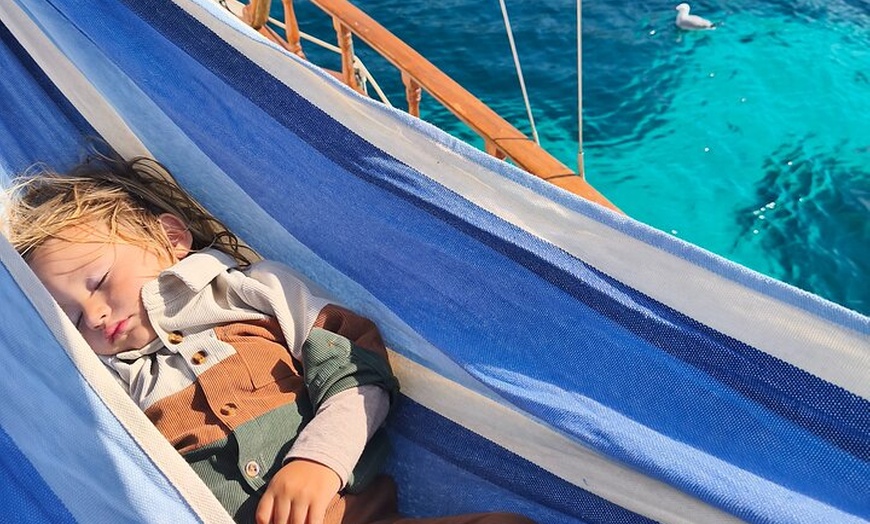 Image 19: Plan Familiar y un Día a Bordo con una Familia Navegante