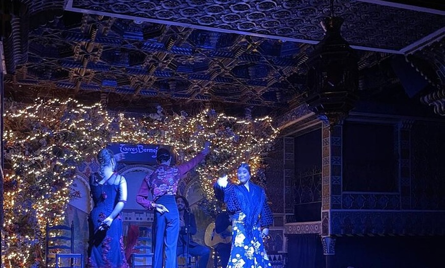 Image 12: Espectáculo flamenco y menú especial en Torres Bermejas de Madrid