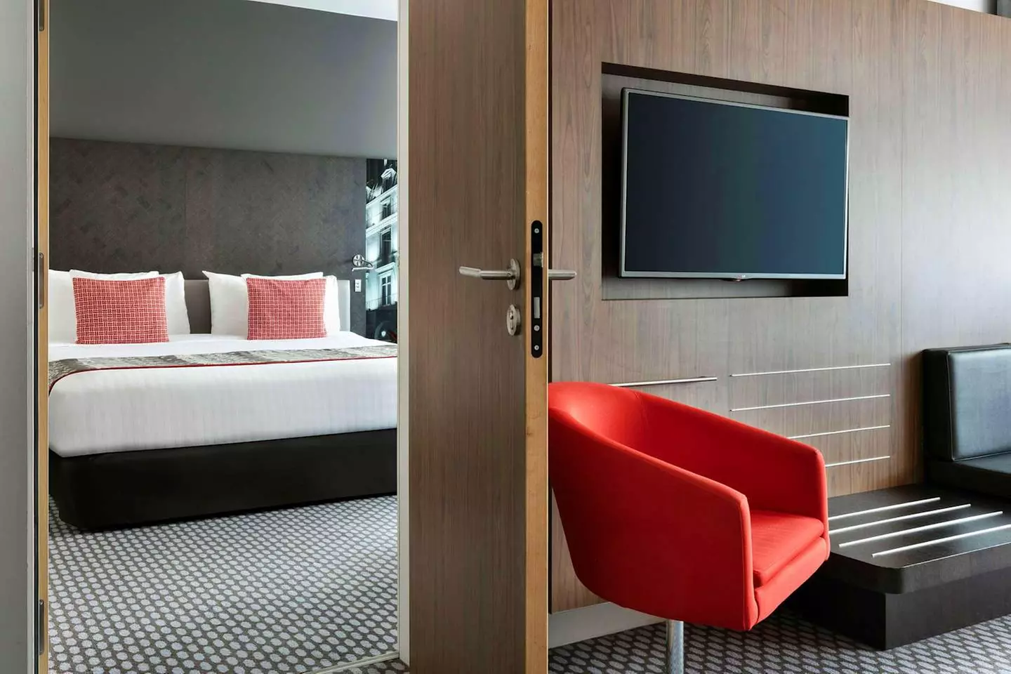 ✈ ÎLE-DE-FRANCE | Courbevoie - Meliá Paris La Défense 4*, 1 nocy