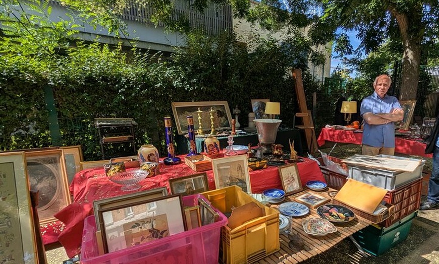 Image 15: Visite à pied des Vanves du marché aux puces