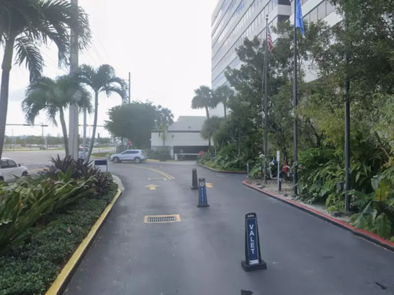 Parking at Sheraton Airport Garage