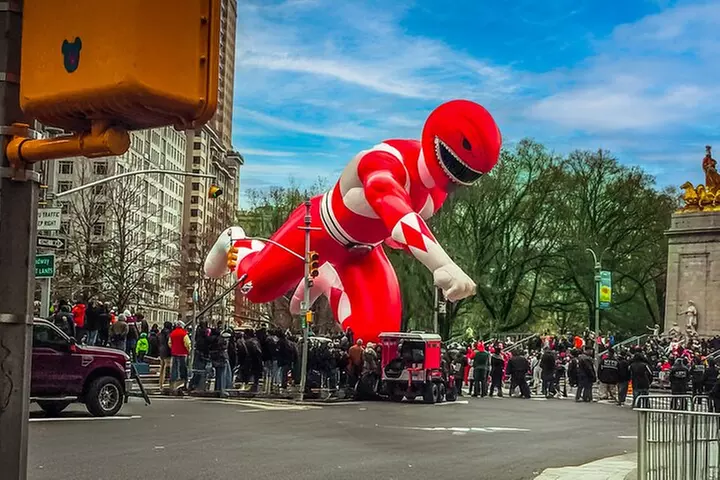 Thanksgiving Parade Indoor Viewing and Brunch Columbus Circle - Primary Image