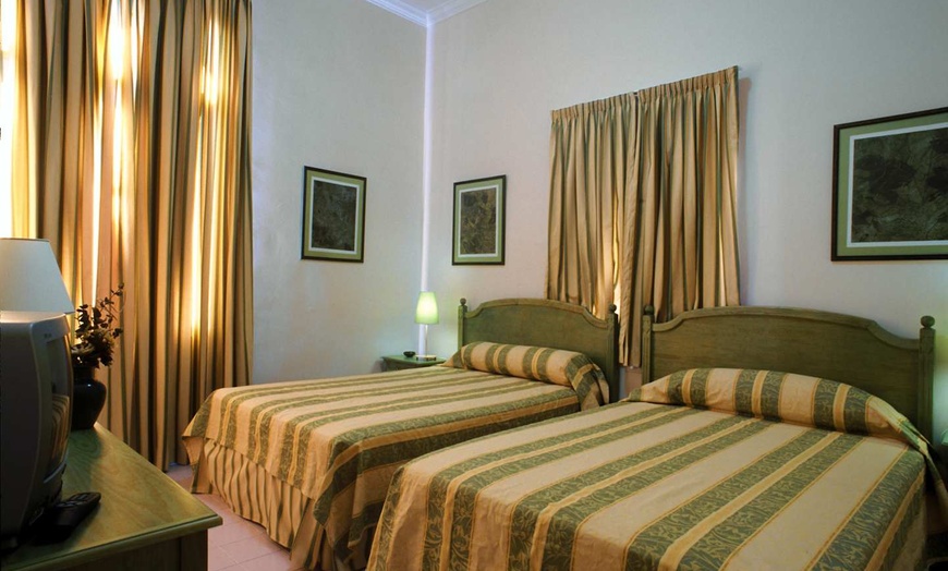 Image 4: ✈ CUBA | L'Avana & Varadero - Combinato Vila Galé Express Park View...