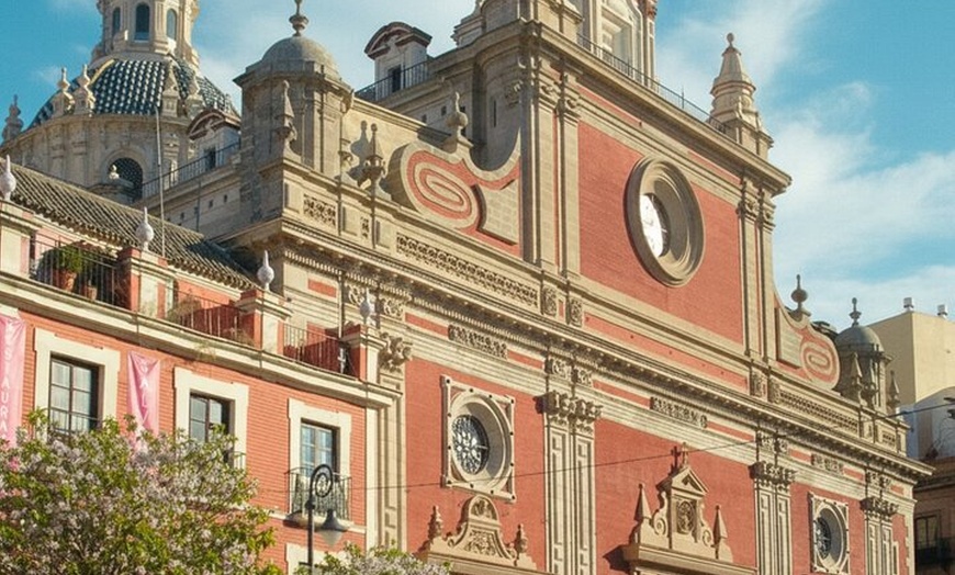 Image 2: Visita guiada a pie por Sevilla con audioguía