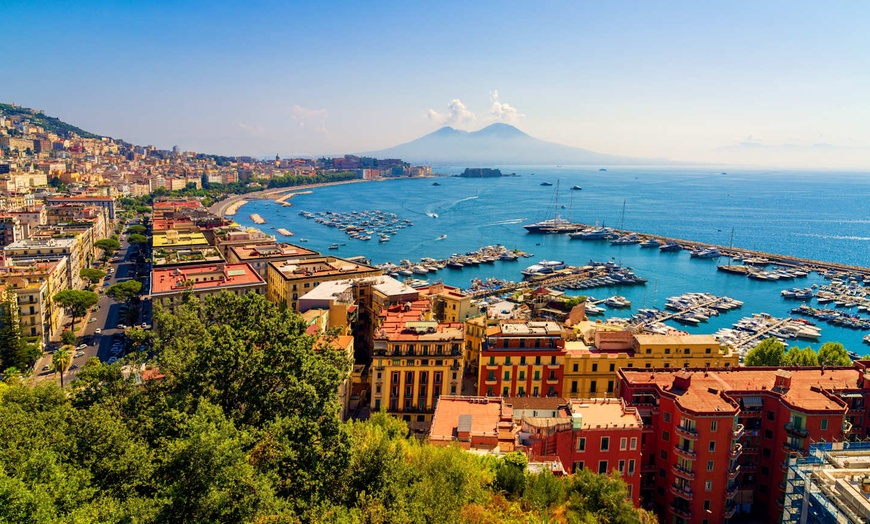 Image 2: ✈ ITALIE | Naples - Autotour vers les splendeurs de la Côte Amalfit...